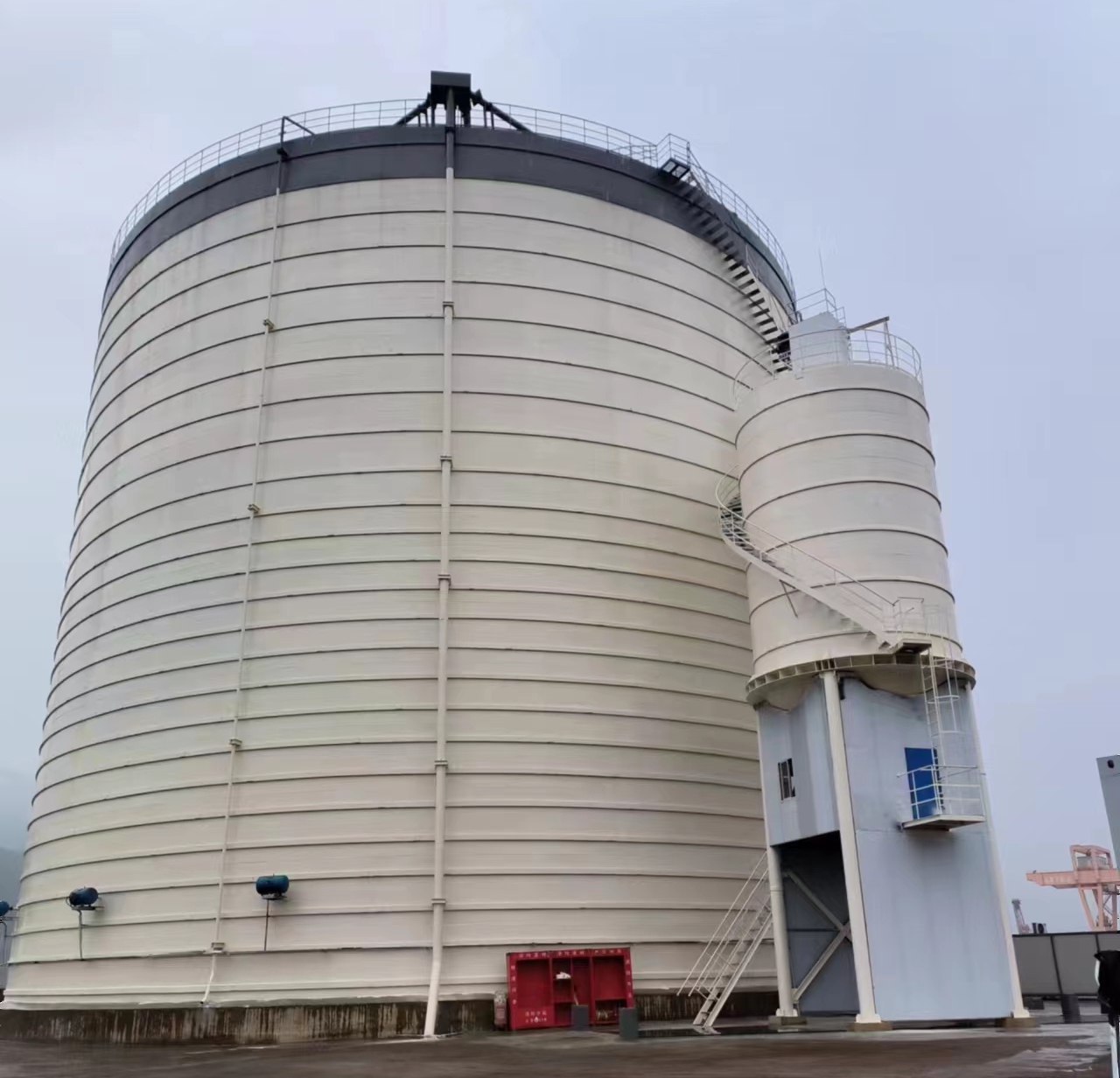 北屯10万吨水泥钢板库